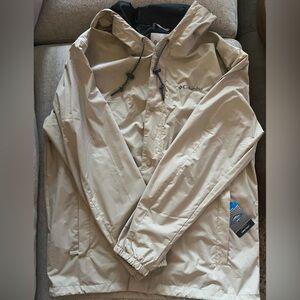 Men’s NWT Columbia rain jacket